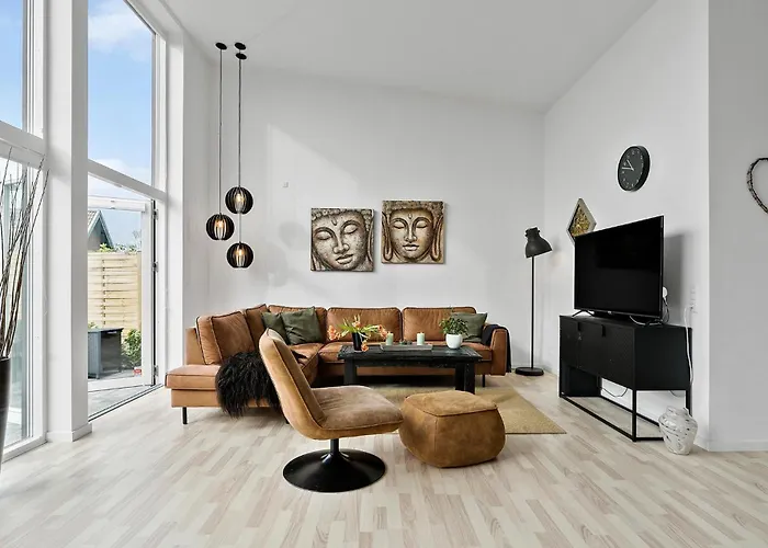 4 Bedroom Lovely In *