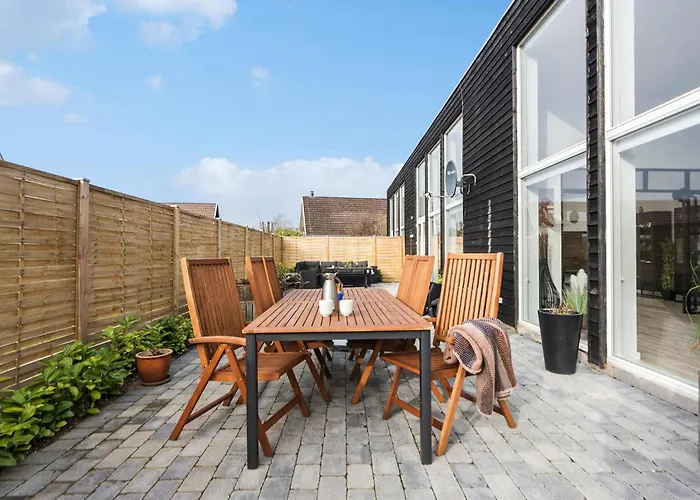 4 Bedroom Lovely In Hébergement de vacances Gilleleje